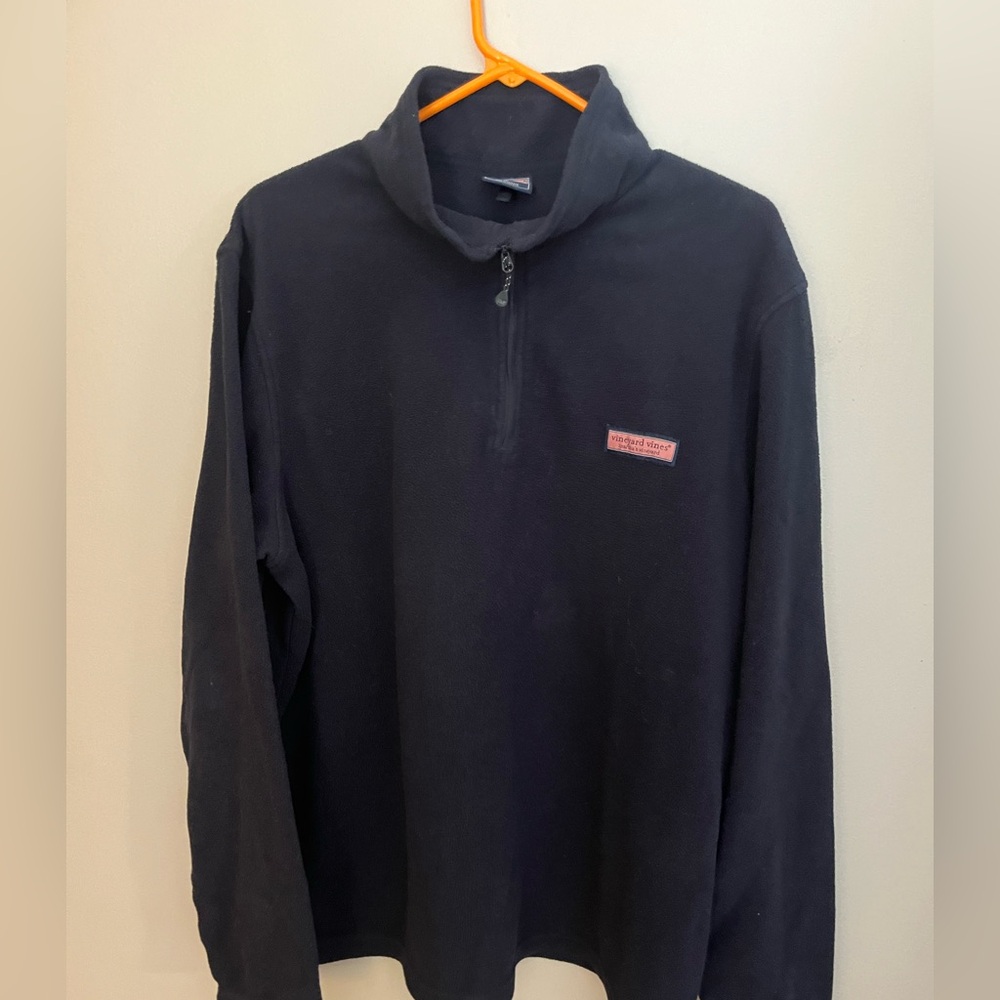 Vineyard Vines fleece whale pullover. Men's Size L